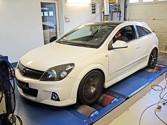 Opel Astra H 1,6 T 180LE chiptuning teljesítménymérés